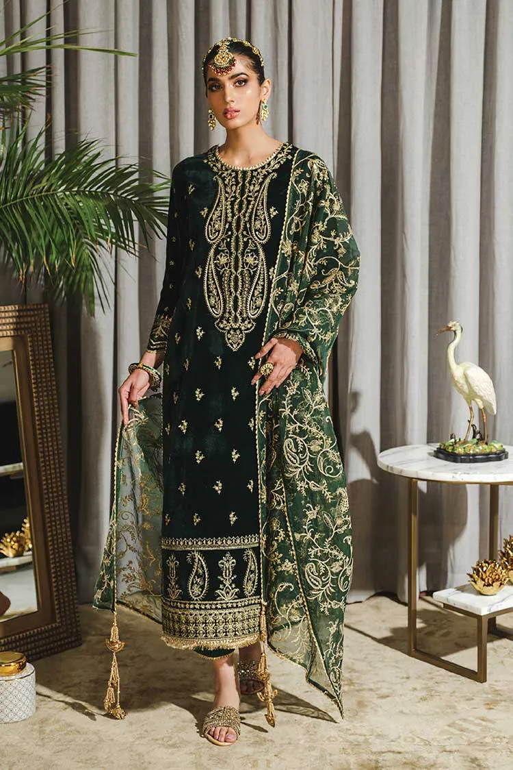 02 Jaha Aara Tehwaar Luxury Velvet Wedding Collection