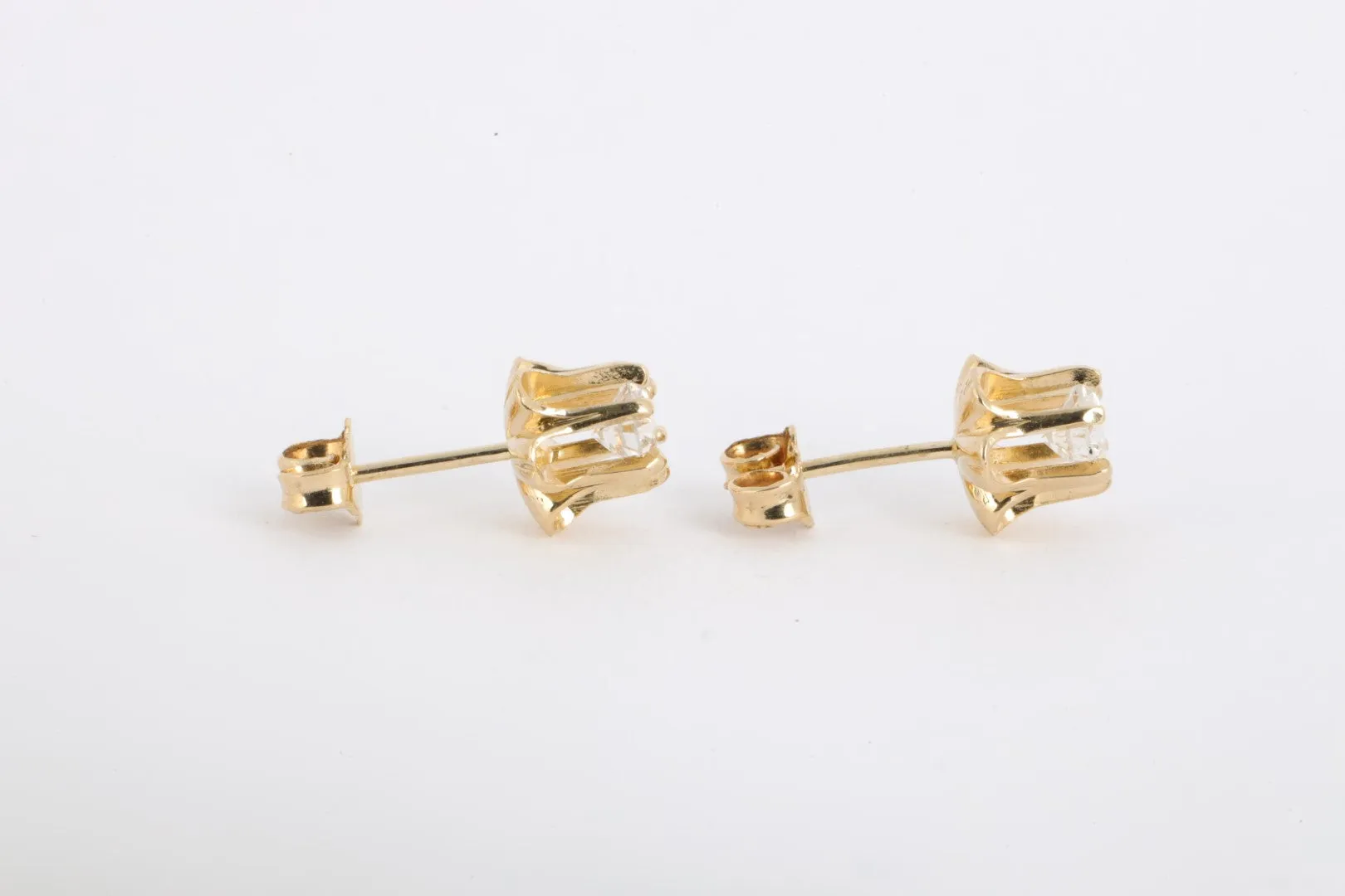 14k Yellow Gold 0.50tcw Diamond Stud Earrings (1.73g.)