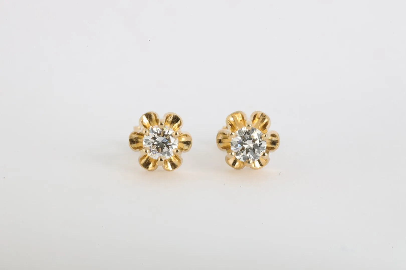 14k Yellow Gold 0.50tcw Diamond Stud Earrings (1.73g.)