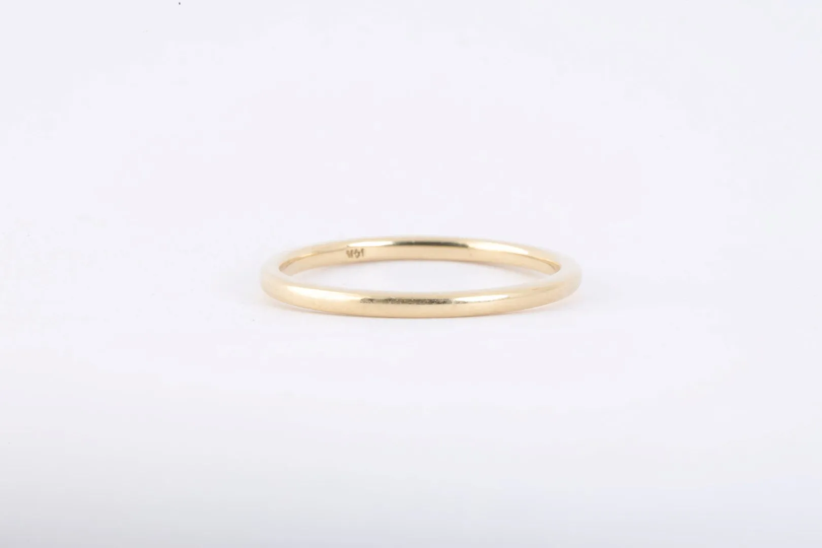 14k Yellow Gold Band Size 8.25 (1.77g.)