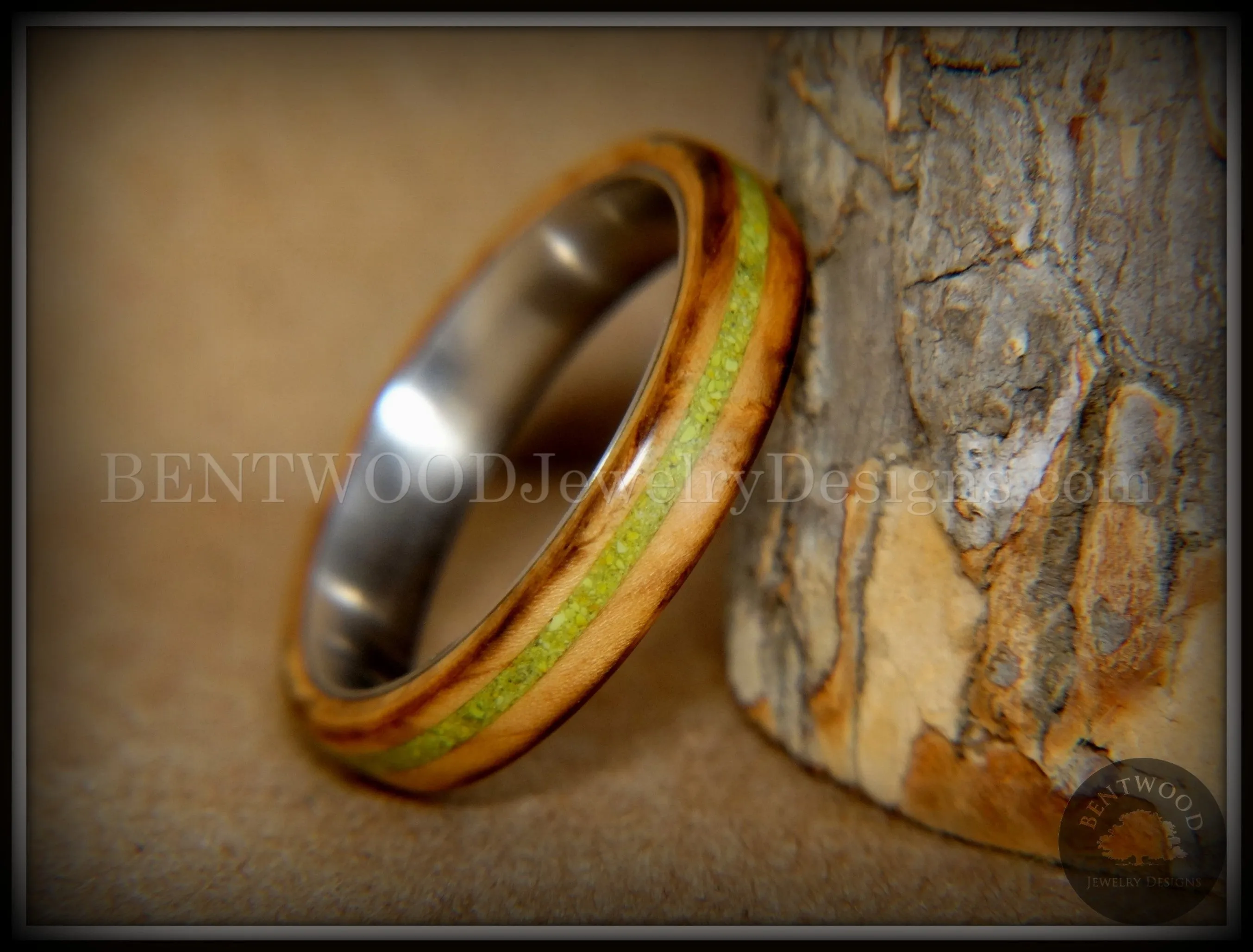 Bentwood Ring - Inlaid Ole Smoky Olive Wood Ring with Green Apple Turquoise Inlay on Surgical Steel