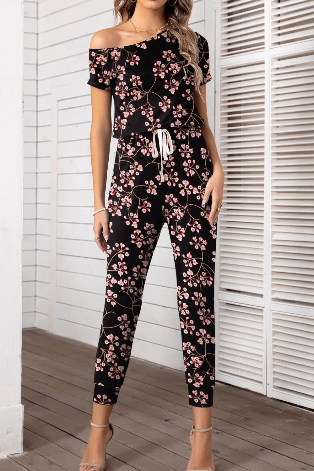 Chic Asymmetrical Neck Short Sleeve Jumpsuit for Women - Trendy One-Piece Outfit with Unique Design