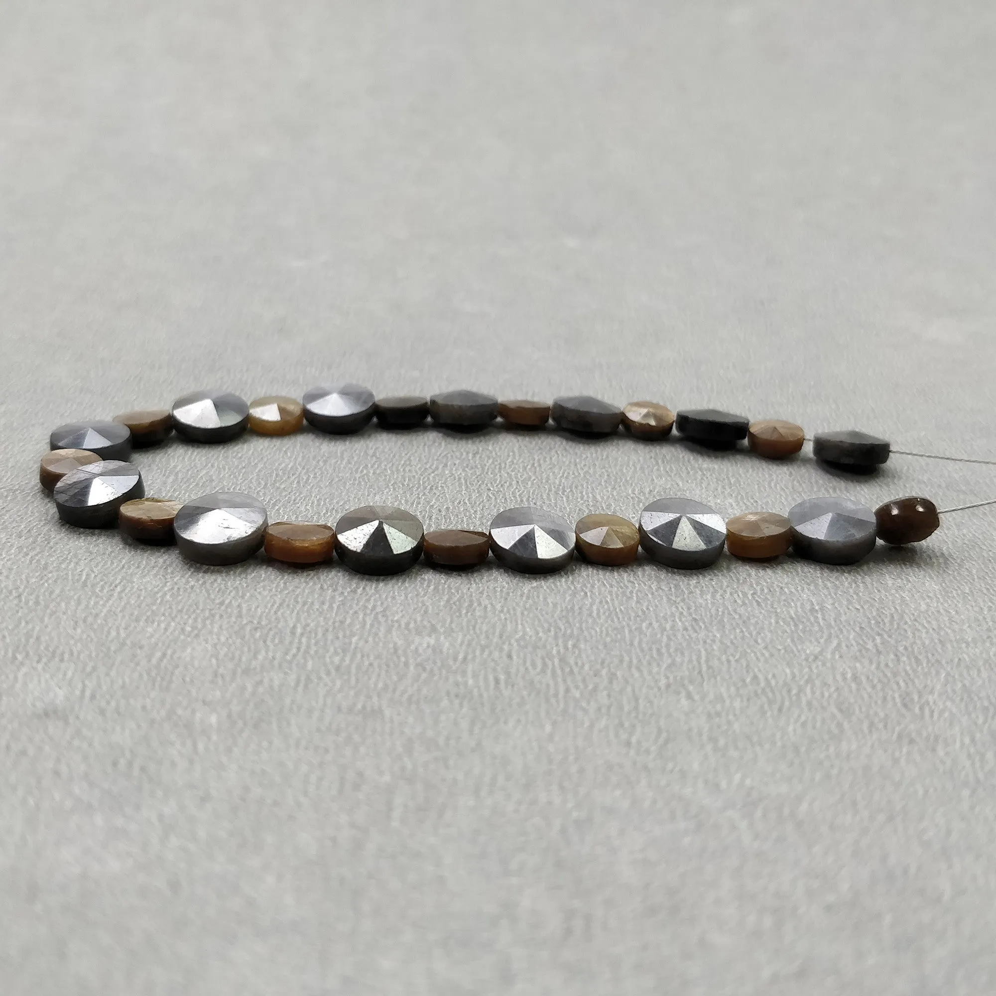 CHOCOLATE SILVER Sheen SAPPHIRE Gemstone Loose Beads : 49.45cts Natural Untreated Sapphire Round Briolette Step Cut 7" 6mm-8mm (With Video)