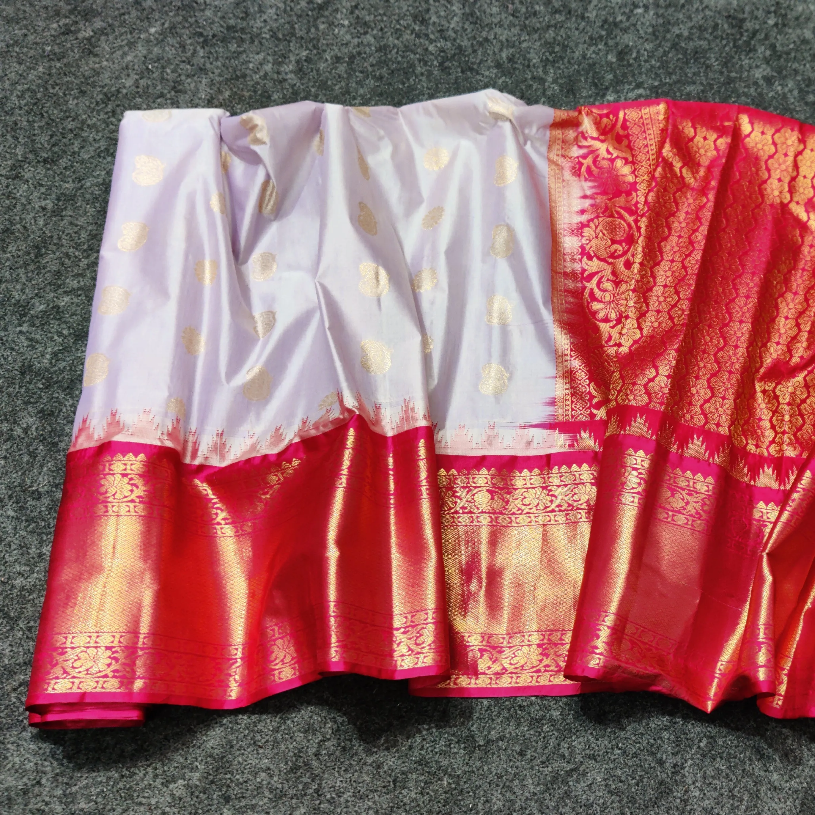 Gadwal Semi Silk Saree - GSM65