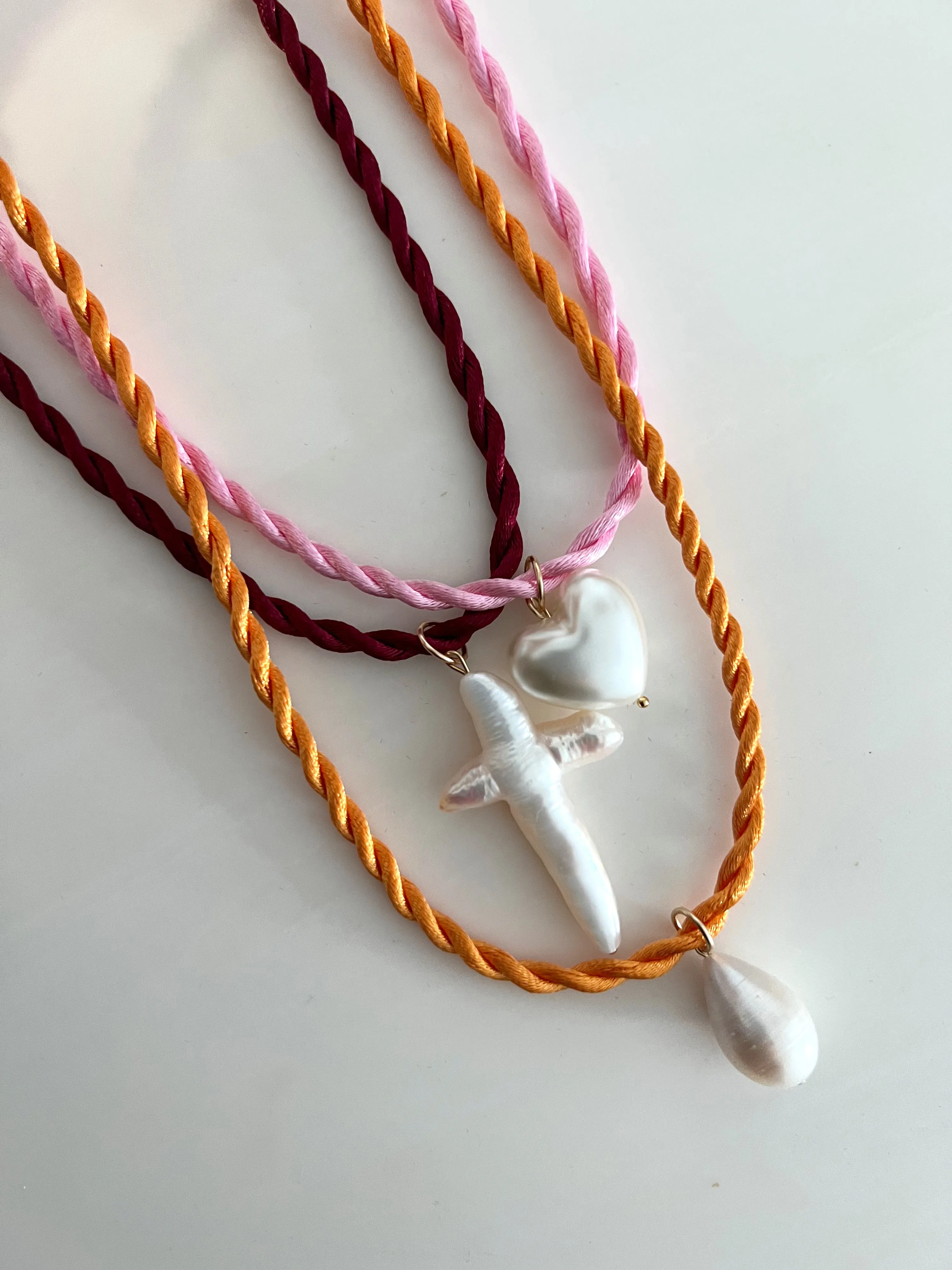 LUCKY CORD NECKLACE