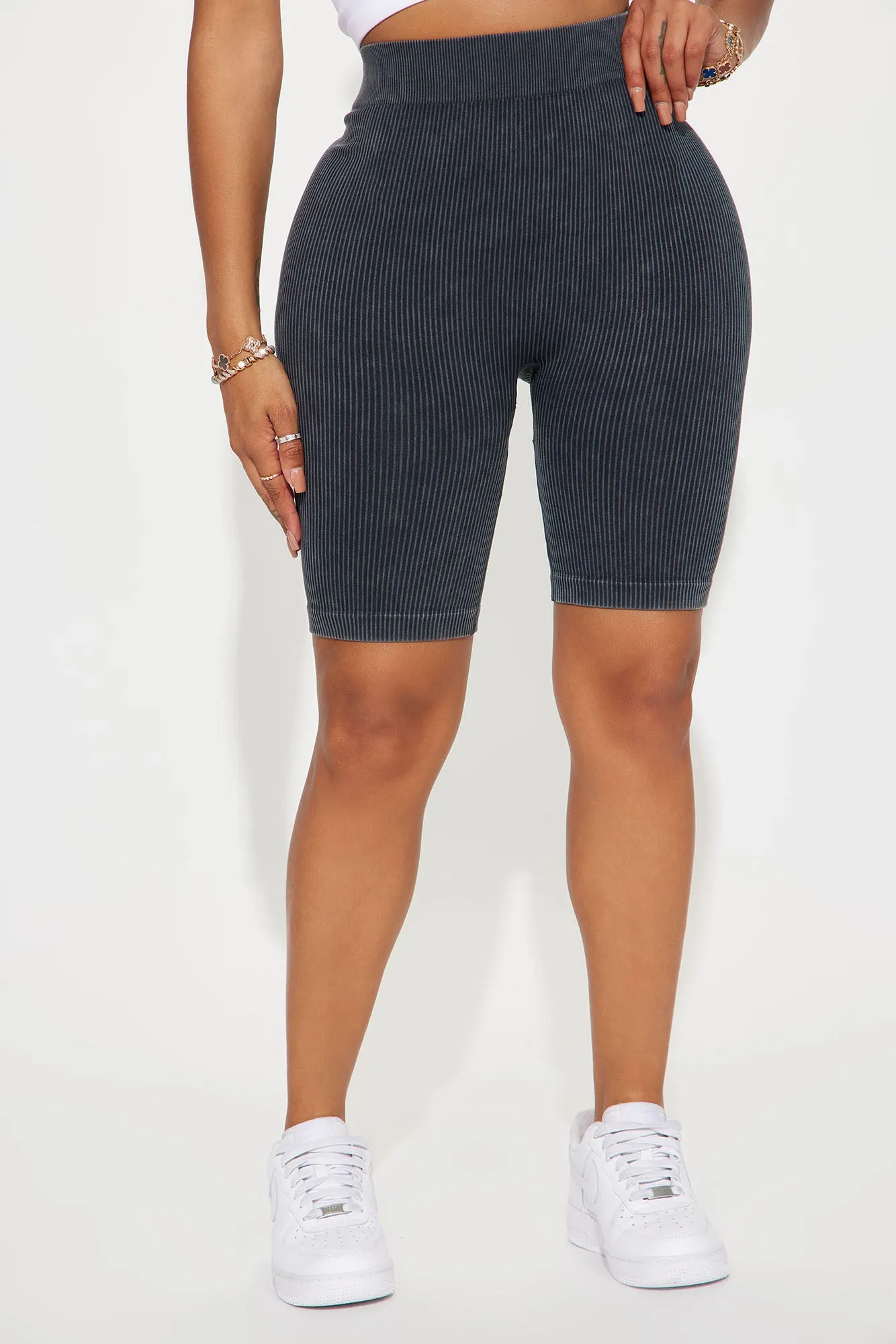 Mia Ribbed Seamless Biker Short - Black