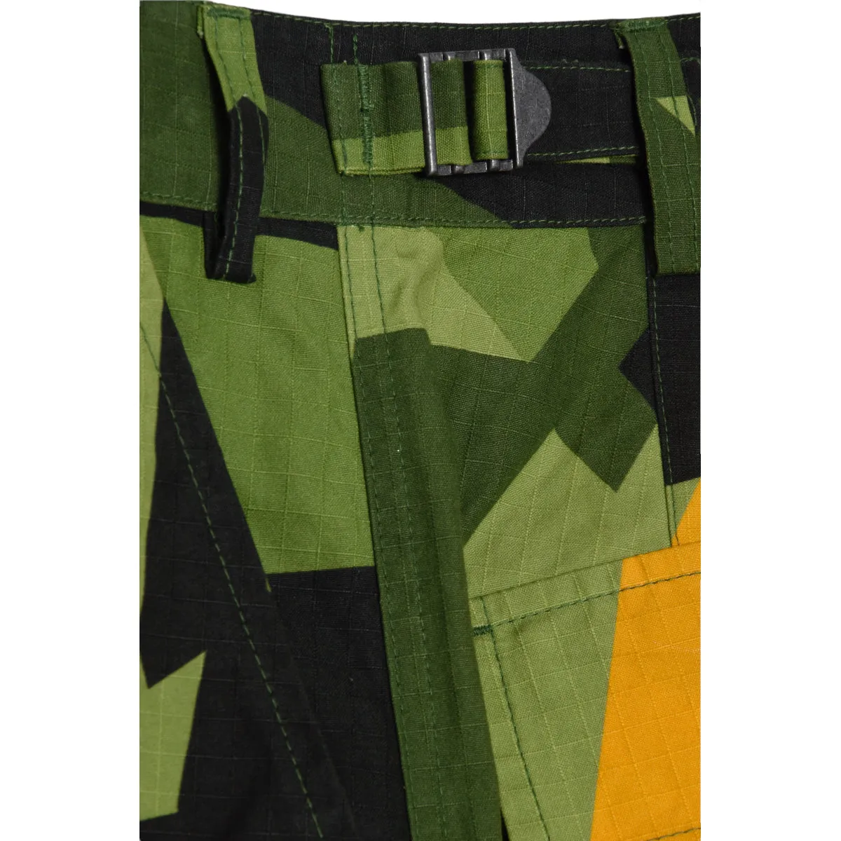 Universal Works Loose Cargo Pant Swedish camo wax olive 27118