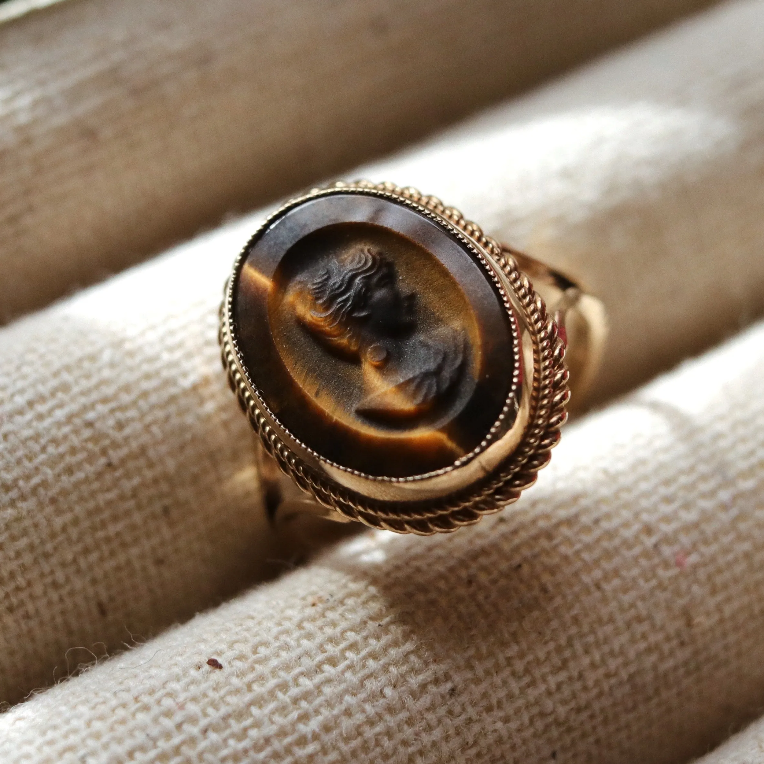 Vintage | Constance Cameo Lady Ring